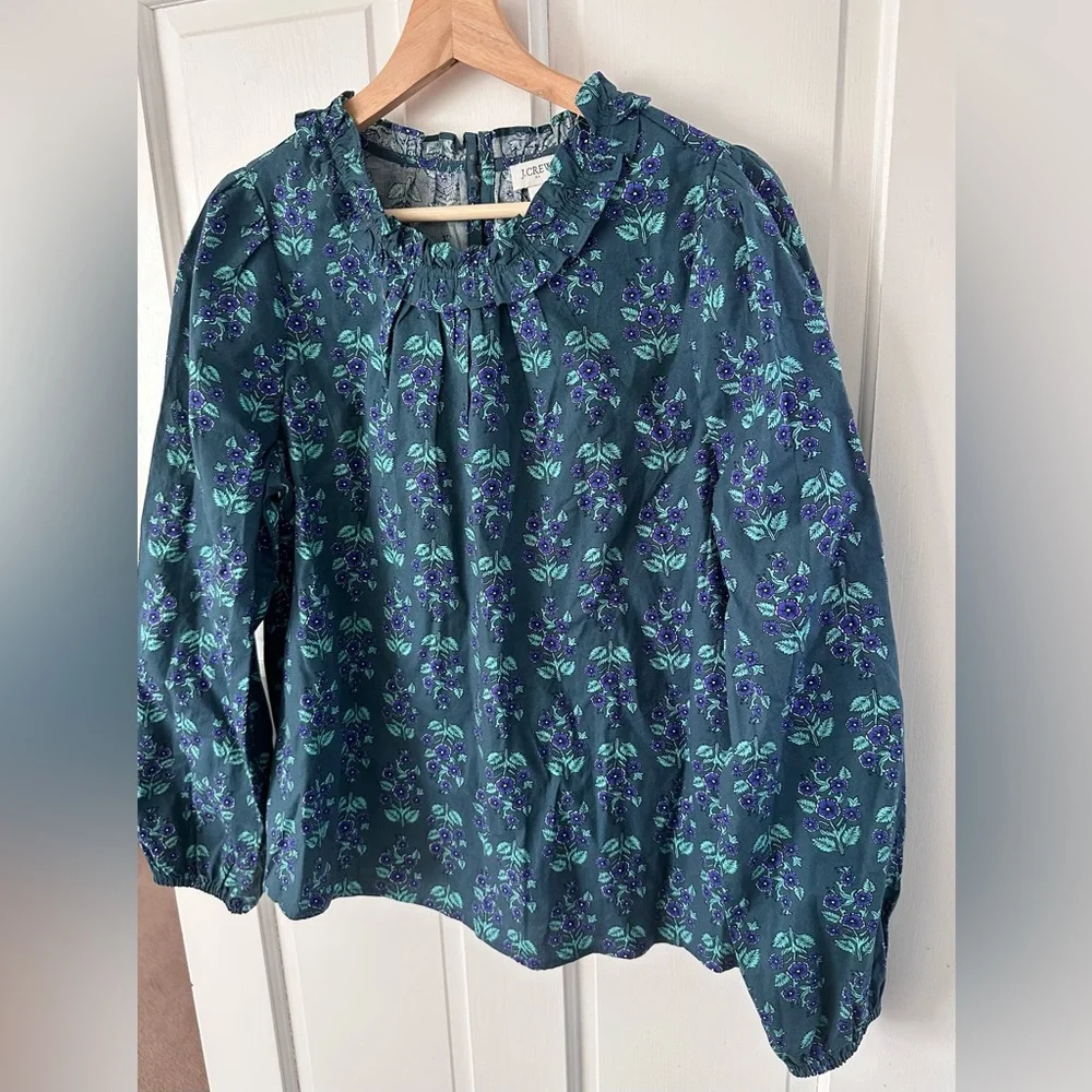 J. CREW Long Sleeve Ruffleneck Poplin Blouse Floral Spruce Antique Navy Size M